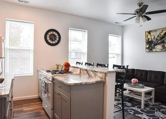 Beautiful Home-walkable Area W Parking * Pittsburgh